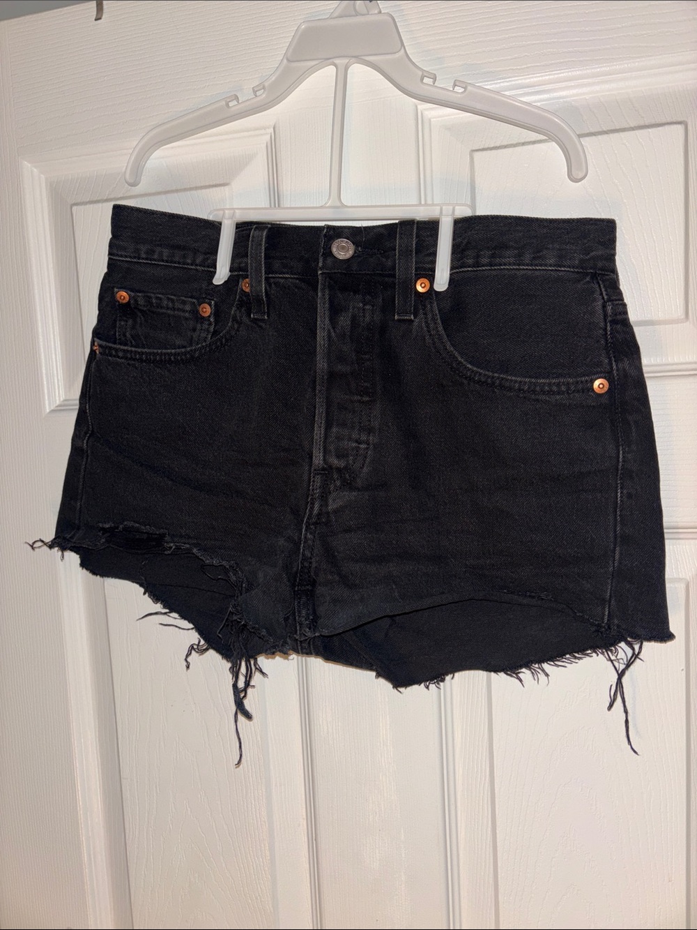 Black Levi’s 501 Denim Cutoff Shorts - Picture 1 of 5